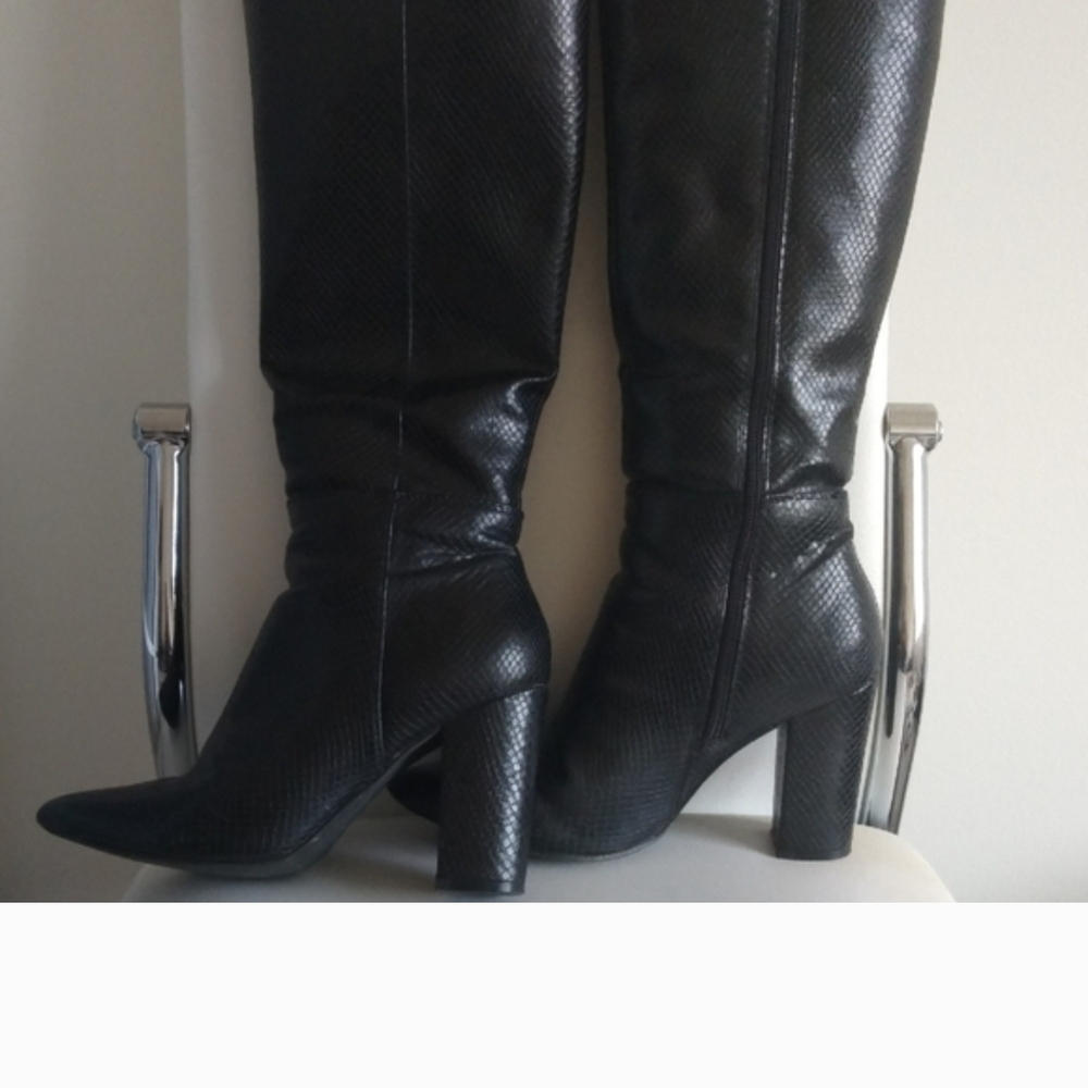 Steve Madden Black Textured Heeled Boots